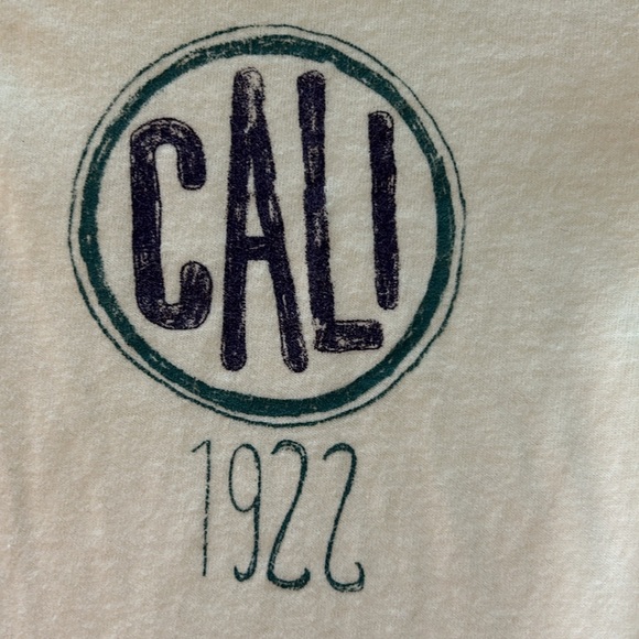 Hollister half button T-shirt - Picture 3 of 5